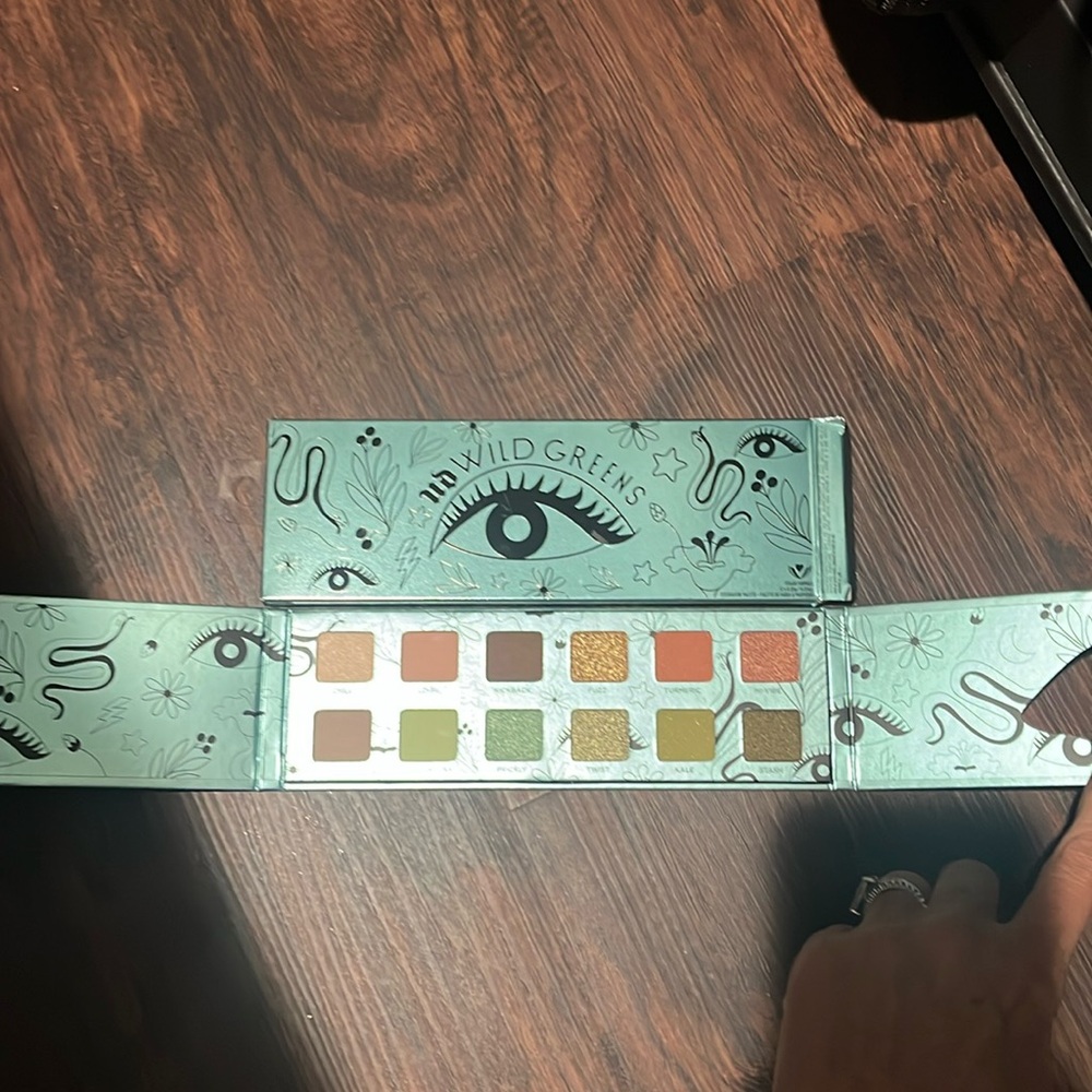 Urban Decay Wild Greens Palette/BRAND NEW FIRM-already low